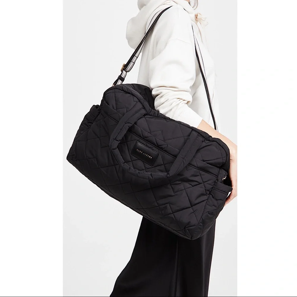 🔥🔥🔥NWT Marc Jacobs Diamond-Quilted Large Weekender - Picture 8 of 12